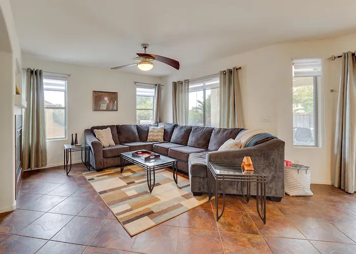 Large Pool & Yard W/ Bocce: Oasis In Coolidge! Coolidge