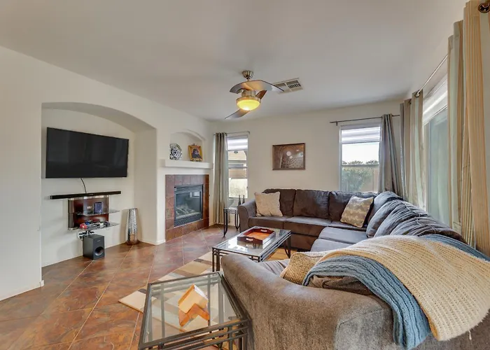 Large Pool & Yard W/ Bocce: Oasis In Coolidge! * Coolidge