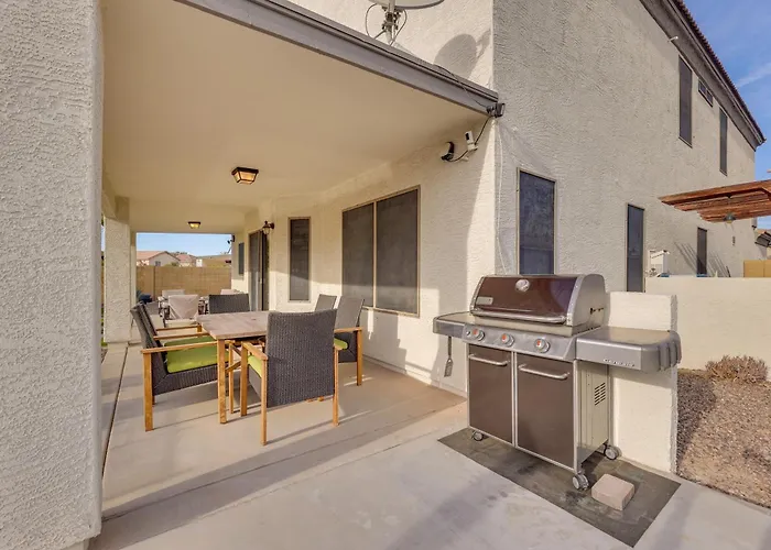 Large Pool & Yard W/ Bocce: Oasis In Coolidge!