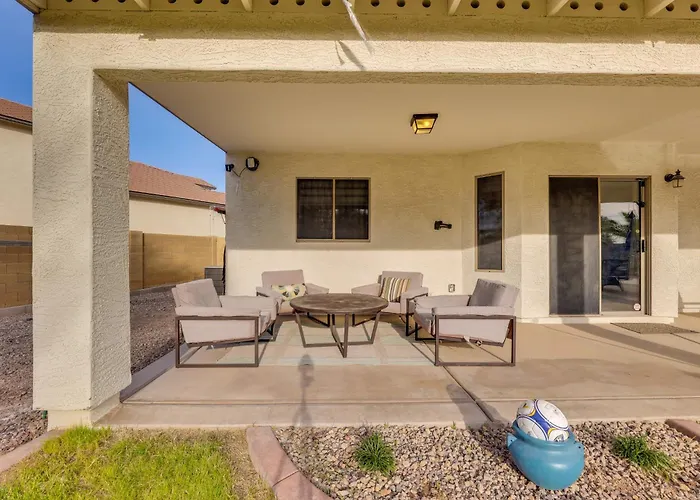 Large Pool & Yard W/ Bocce: Oasis In Coolidge! *